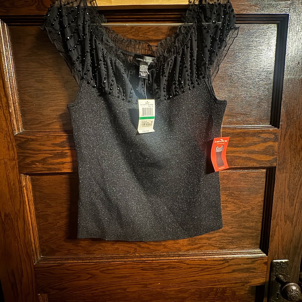 Cable & Gauge Black Puff Sleeve Ruffled Blouse